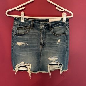 NWT distressed curvy high rise mini